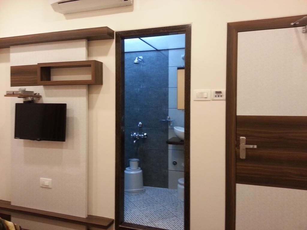 Hotel Oasis Bombay Exterior foto